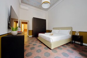 2 bedrooms, iron/ironing board, free WiFi - Monti Apartments - M2 (Rome)