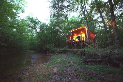 Romantic Mark Twain Current River Treehouse Glamping Getaway
