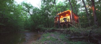 Romantic Mark Twain Current River Treehouse Glamping Getaway