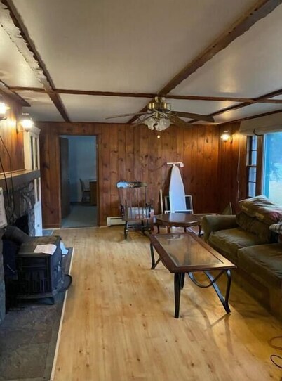 3 Bed House Perfect as a Base Camp to all the Mountains around Lake Placid! 