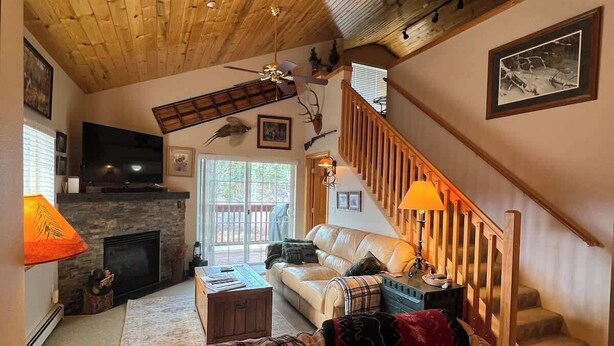 TV, fireplace, offices - Swan River Condo w/ Hot Tub & Fireplace (Breckenridge)
