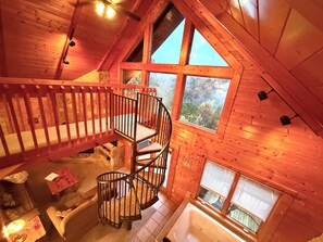 Interior -  Mountain View, hot tub, pool table within 30  of downtown and national parks (Gatlinburg)