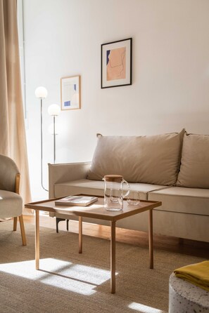 Living area - FLOK Design 1BDR Apartment- Botanical Garden (Zagreb)