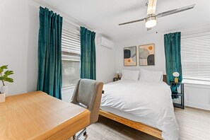 1 bedroom, desk, free WiFi, bed sheets