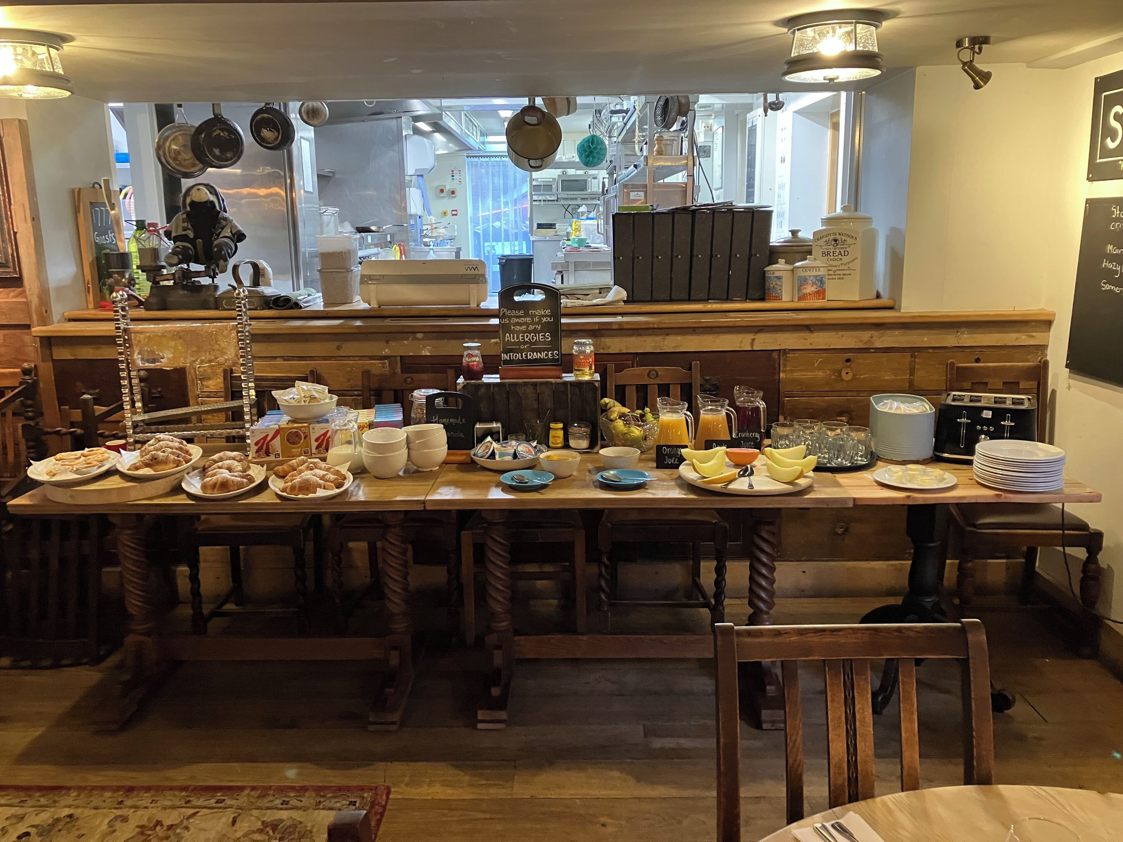 Daily English breakfast (GBP 15.95 per person)