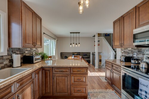 Loveland Home w/ Private Hot Tub + Wood Fireplace!