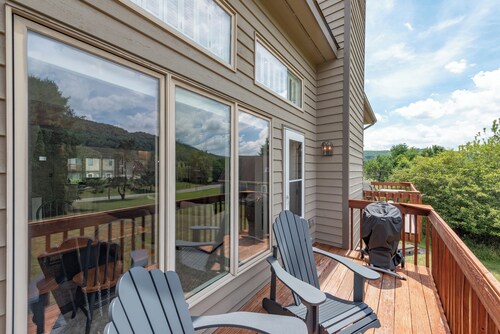 Fireplace, A/C & Views by Wisp Mountain