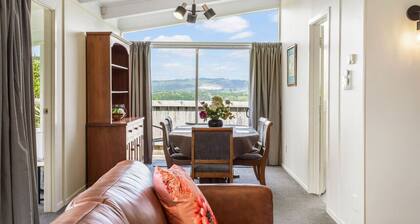 Serene Breeze Escape with estuary view