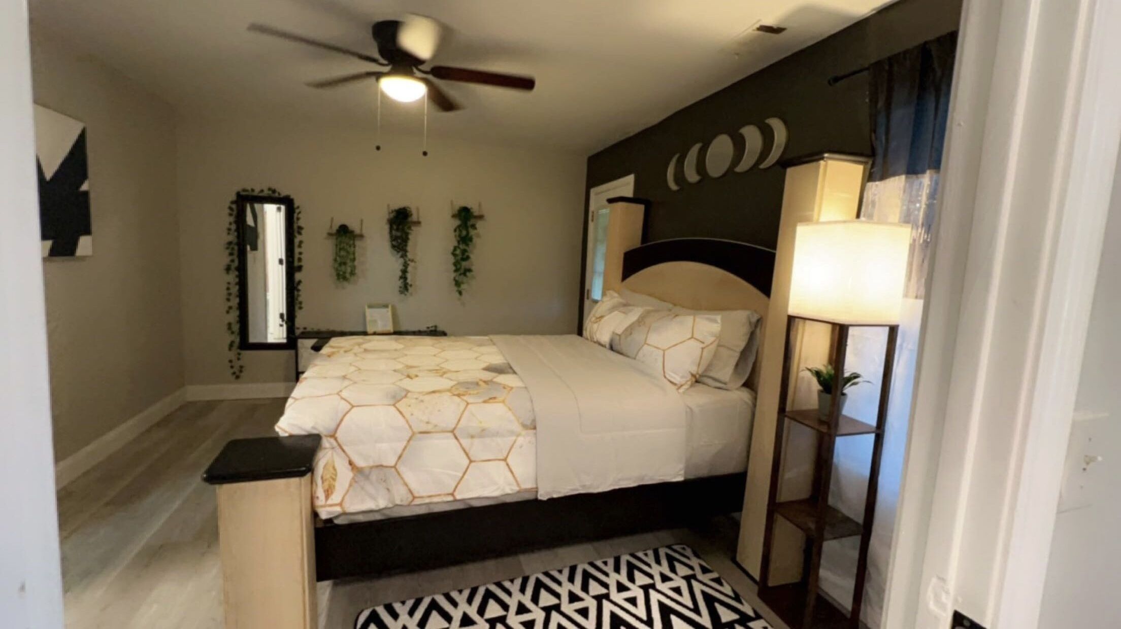 Luxury Queen Bed/Full Bed South ATL in-Law suite
