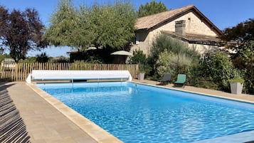 Piscine extérieure