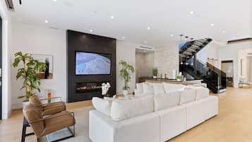 Luxe huis, Meerdere bedden, toegang tot zwembad, uitzicht op zwembad (Melvin Modern) | Lobby