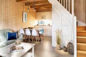 Smart TV, ping pong - Holiday Home in Sarbinowo near Beach & Pool (Sarbinowo)