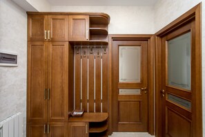 Interior - GG Home - 2-bedroom apartment with wonderful view to city at Mziuri Park (T'bilisi)