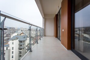 Property grounds - GG Home - 2-bedroom apartment with wonderful view to city at Mziuri Park (T'bilisi)