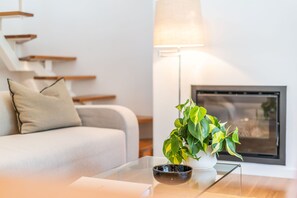 TV, fireplace - Apartment Golf I - Lovely Apartment in “Aroeira Golf Resort” by Allure Villas (Herdade da Aroeira)