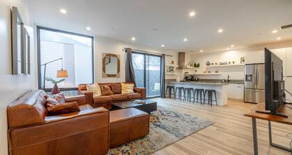 Long stays|Desk|Garage