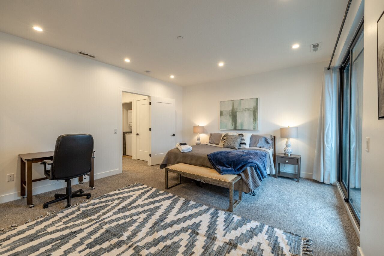 3 bedrooms, desk, free WiFi, bed sheets