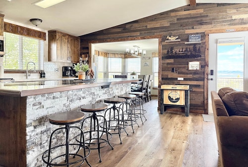 Lake View Home That Truly Accommodates 12