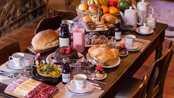 Free daily local cuisine breakfast