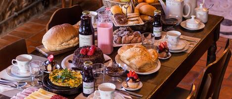 Free daily local cuisine breakfast