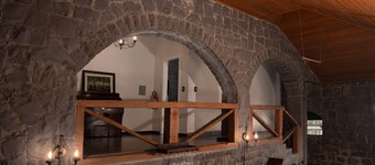 Casa de Pedra Mena Kaho