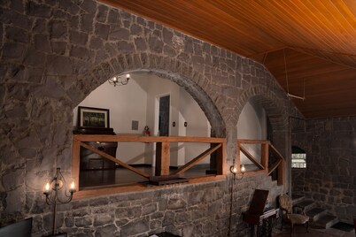 Casa de Pedra Mena Kaho
