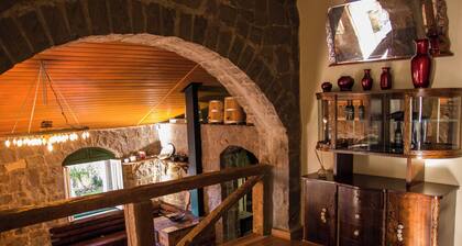 Casa de Pedra Mena Kaho