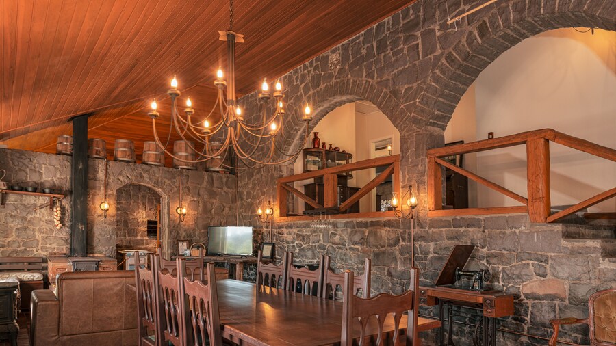 Casa de Pedra Mena Kaho