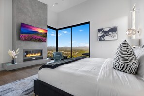 Huis, meerdere bedden, toegang tot zwembad, uitzicht op bergen (Skyline Luxury Haven) | 5 slaapkamers, individueel gedecoreerd, individueel gemeubileerd