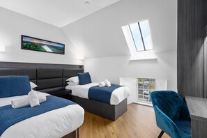 3 soverom, skrivebord, strykejern/-brett og wi-fi (inkludert)