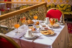 Restaurant - Palais laraichi riad la porte bleue (Fes)