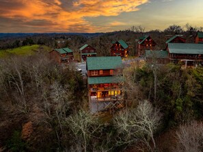 Exterior - Luxe Lodge -View, Heated Pool, Hot Tub, Games! (Sevierville)