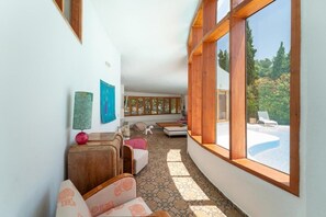 Interior - Ergon Hestia Rhodes (Ialisos)