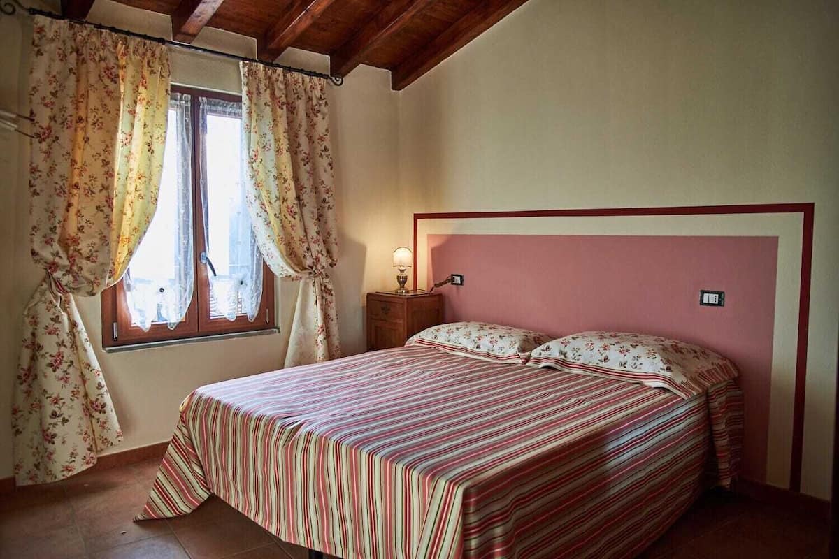 Basic Apartment | 1 bedroom, in-room safe, iron/ironing board, free WiFi