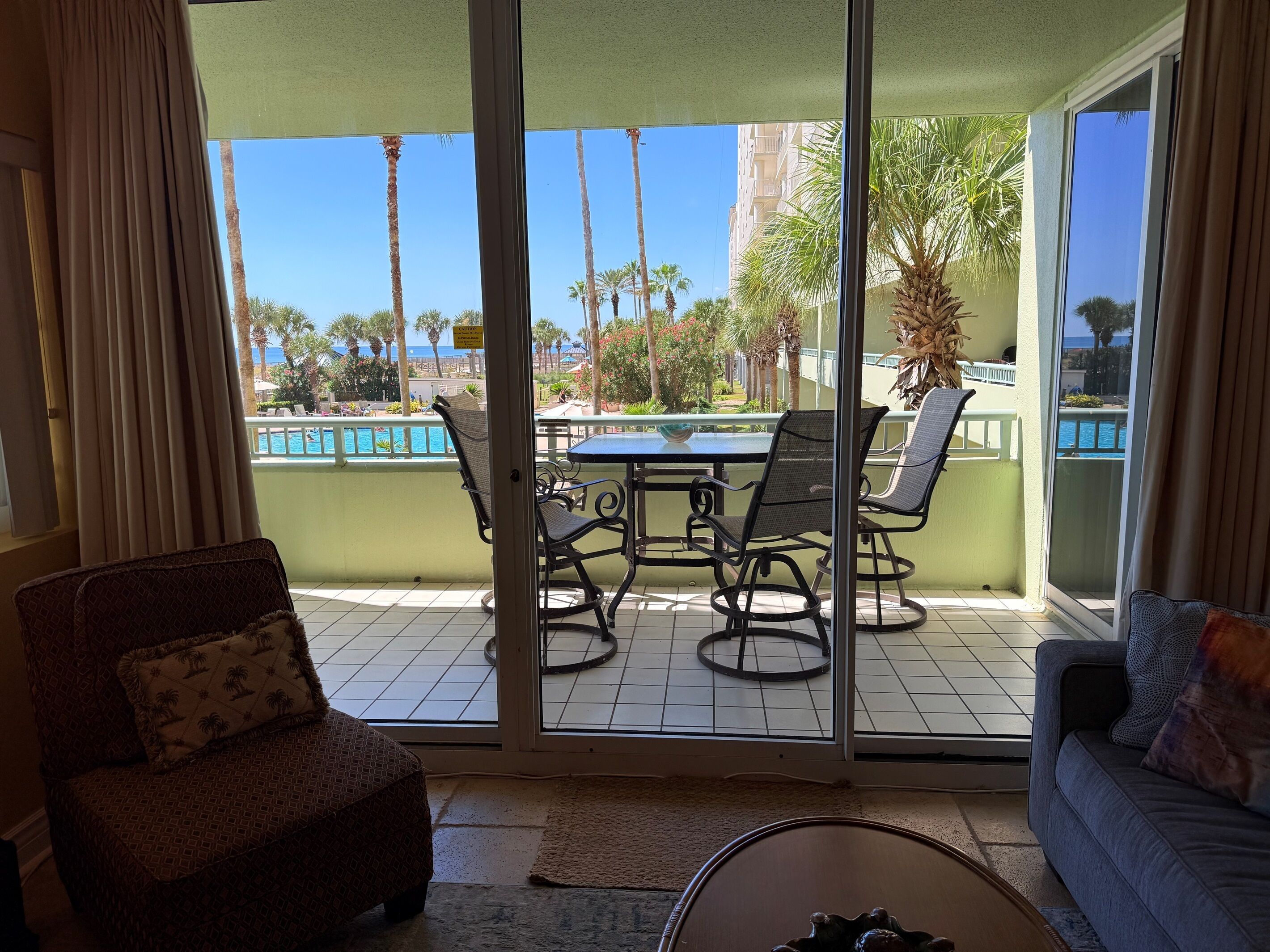 Smart-TV, Tischtennisplatte