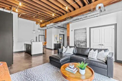 Riverfront Loft-Parking-Clubhouse-Gym-Deck