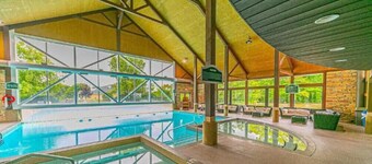 A lovely two-bedroom condo in Carriage Hills sleeps 8 persons