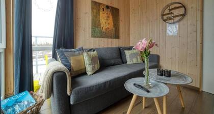 G-2 Tiny studio with terrace