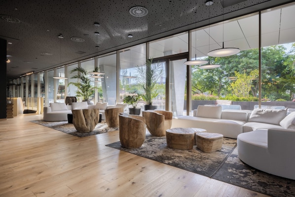 Sittområde i lobbyn