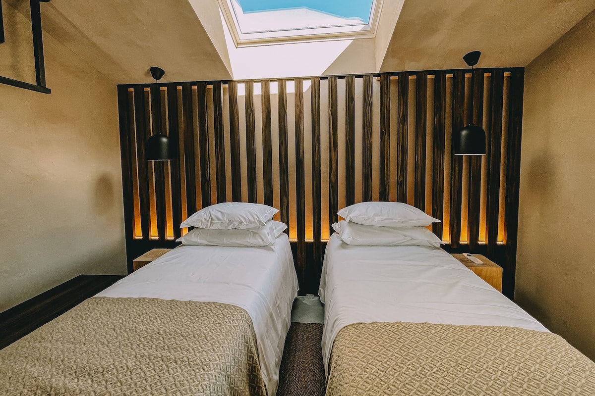 Villa | 2 bedrooms, soundproofing, free WiFi