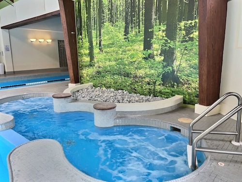 Bearmont- Pool, HotTub, Fireplace