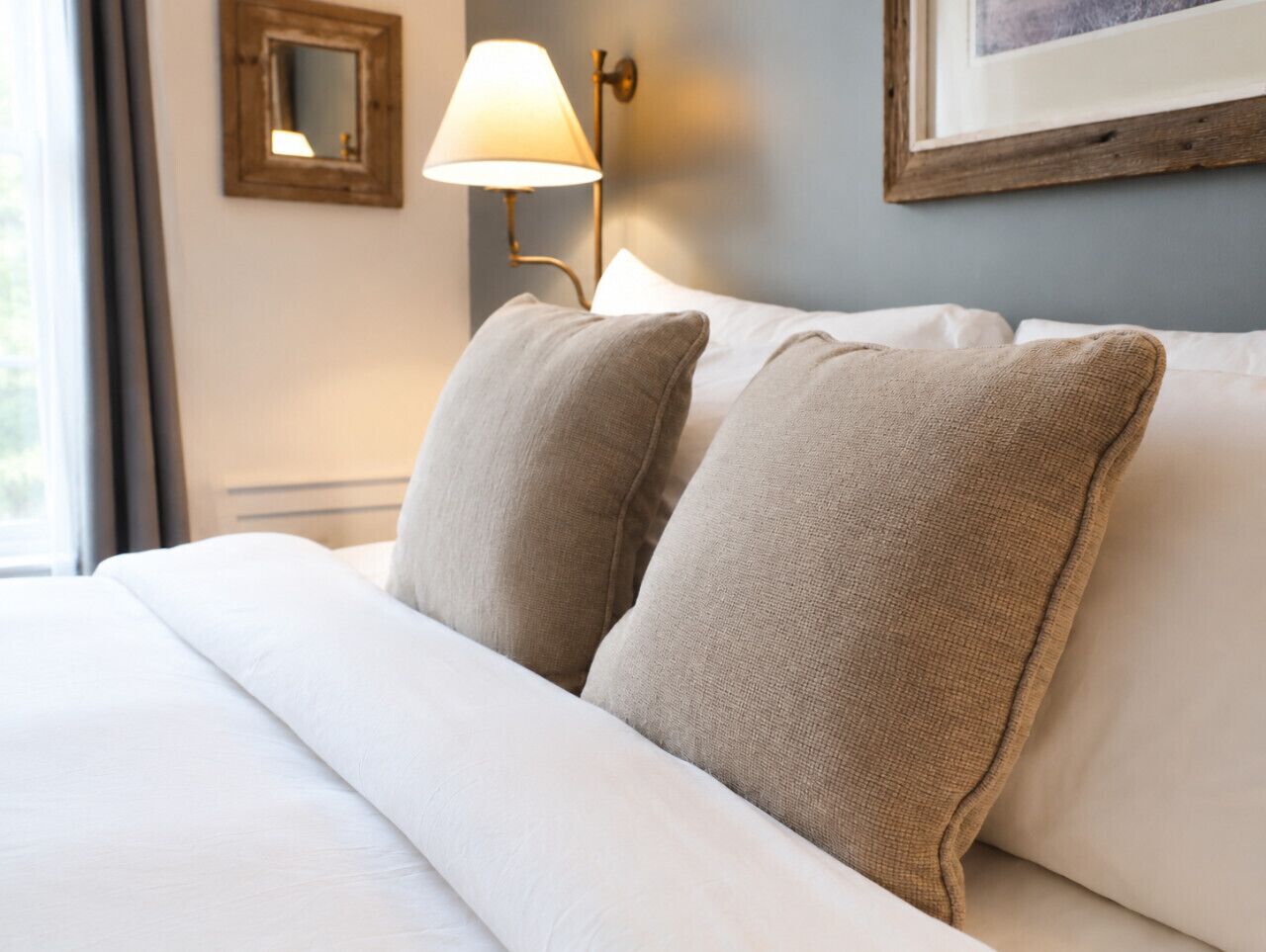 2 bedrooms, iron/ironing board, travel cot, free WiFi