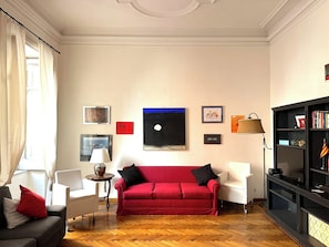 TV
