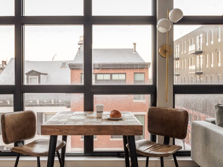 Appartamento panoramico, 1 camera da letto | Pasti in camera