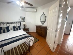 1 bedroom, WiFi, bed sheets - Beachfront 1 Bedroom Condo (Puerto Vallarta)