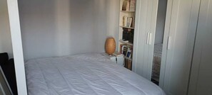2 bedrooms, iron/ironing board, WiFi, bed sheets - Appartement 3 Couchages à 25 min de la Gare du Nord et 2 min de la Foret! (Taverny)
