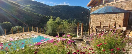Magnificent Gîte in the heart of the Ardèche Verte region