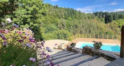 Magnifique GĂTE en pleine nature de l'ArdĂšche Verte