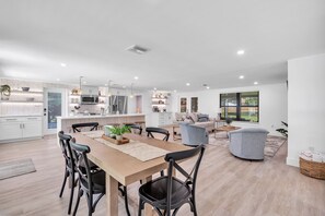 Dining - Near Siesta Key with Private Pickleball Court and Heated Saltwater Pool with Spa (Sarasota)