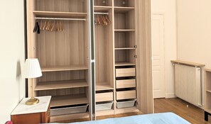 1 Schlafzimmer, Schreibtisch, Bügeleisen/Bügelbrett, kostenloses WLAN